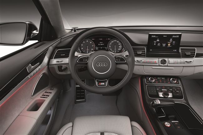 Технические характеристики Audi S8 4.0 TFSI quattro